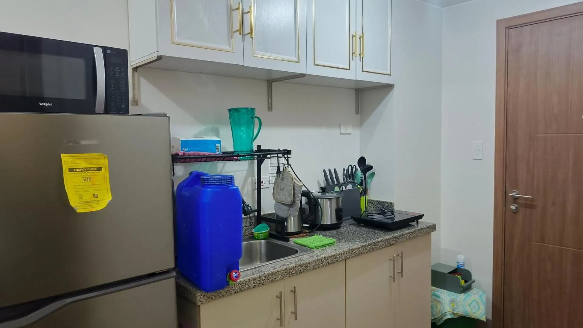 Charles Haven'S Crib - Spring Residences Manila 0*,  Philippines