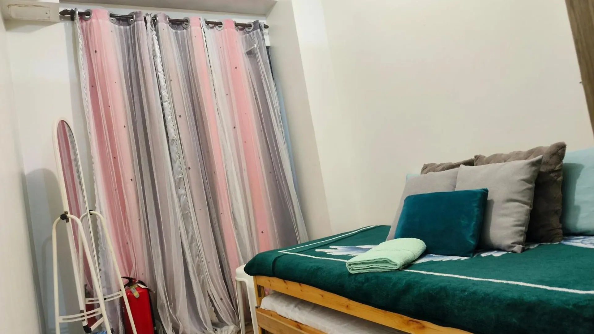 Charles Haven'S Crib - Spring Residences Manila Aparthotel