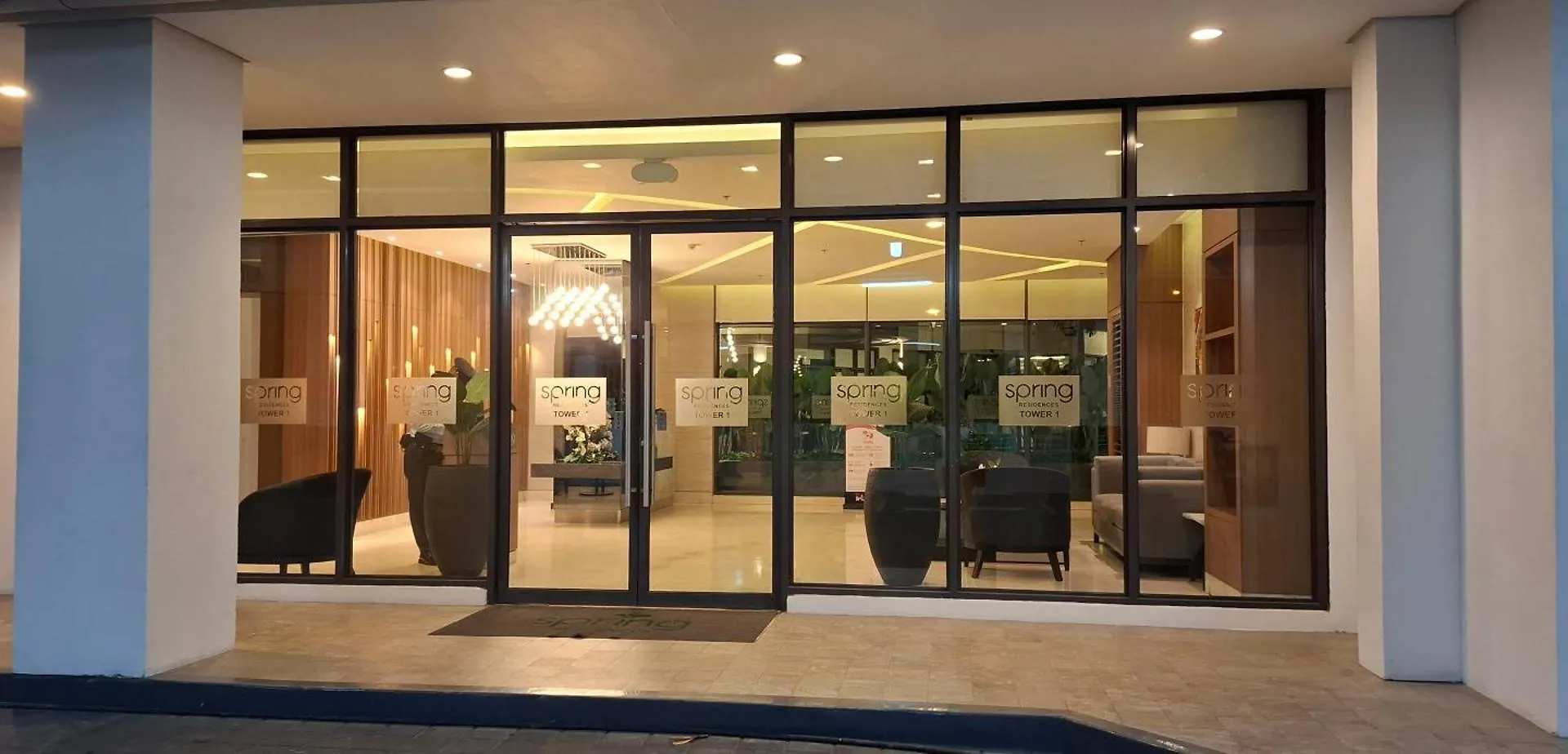 Charles Haven'S Crib - Spring Residences Manila